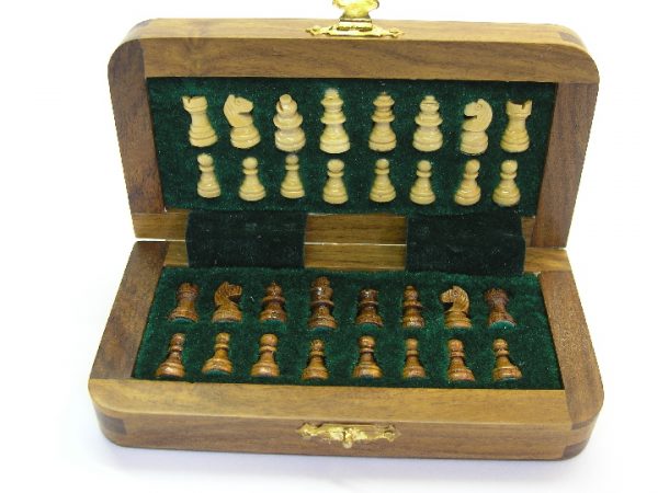 Compact Magnetic Travel Chess Set