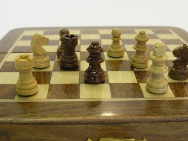 Compact Magnetic Travel Chess Set - Image 9