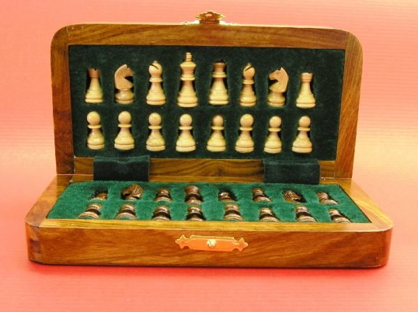 Compact Magnetic Travel Chess Set