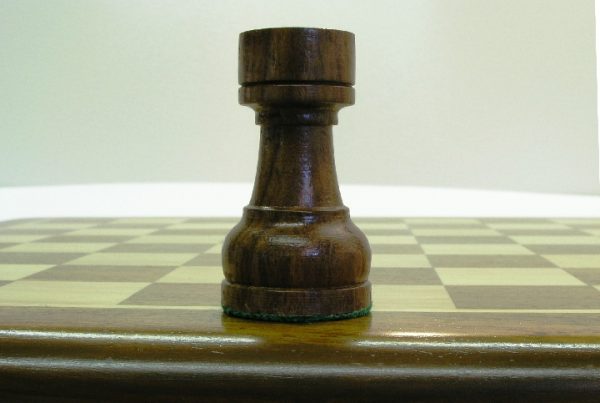 Polish Staunton in Sheesham Wood Chess Pieces - Image 9
