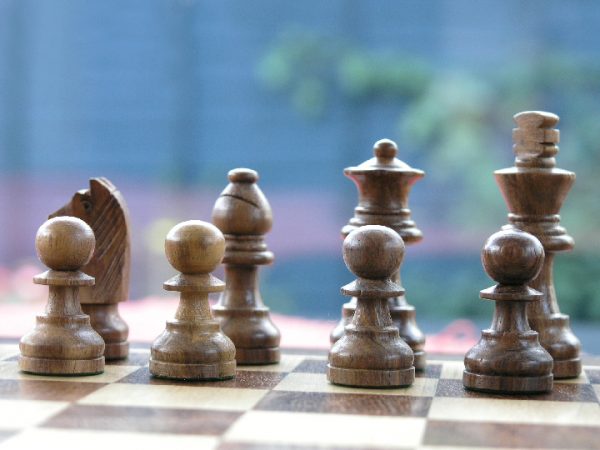 Acacia Combination 12 inch Chess Set - Malaysia - Image 7