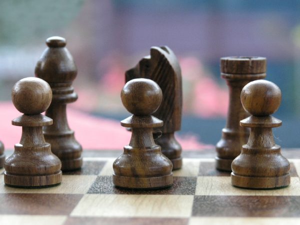 Acacia Combination 12 inch Chess Set - Malaysia - Image 9