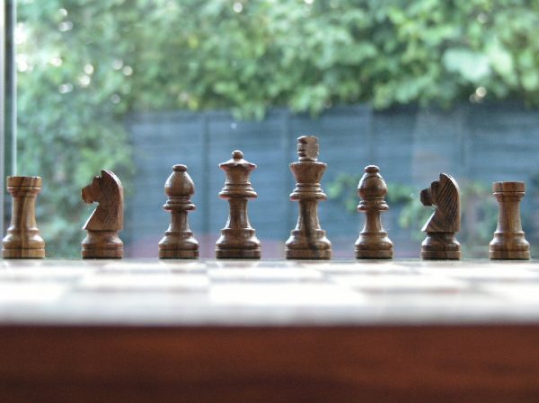 Acacia Combination 12 inch Chess Set - Malaysia - Image 2
