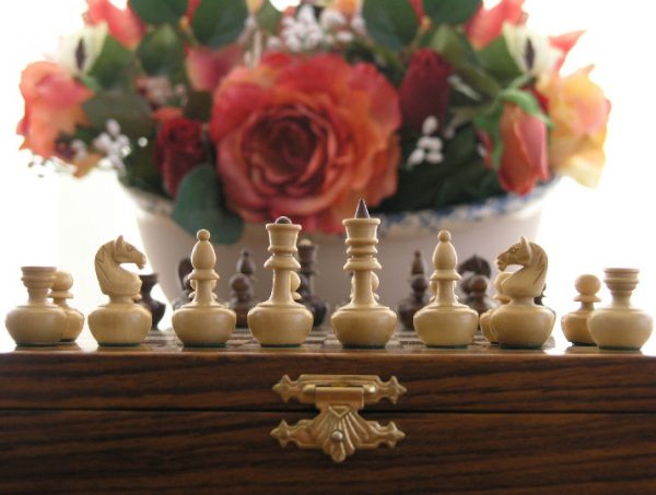 Weebles No Wobble - Compact Combination Chess Set