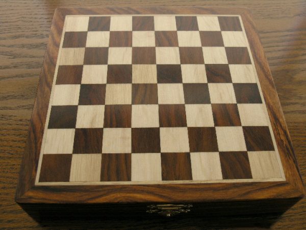 Weebles No Wobble - Compact Combination Chess Set - Image 4