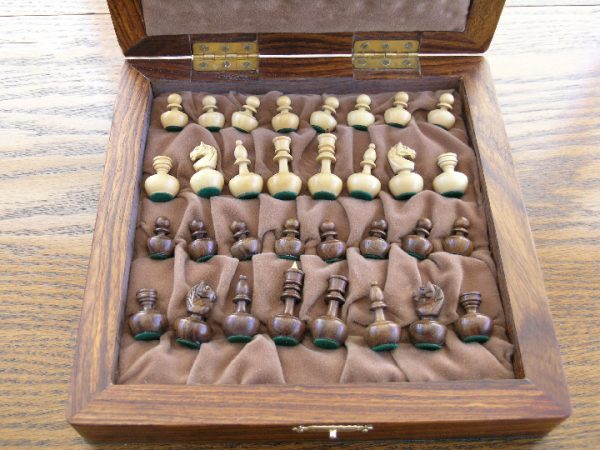 Weebles No Wobble - Compact Combination Chess Set - Image 9