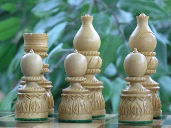 The Sidewinder in Sheesham wood Chess Pieces - Image 4