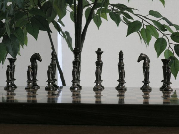 The Cobra Brass and Steel Chess Pieces - Image 10