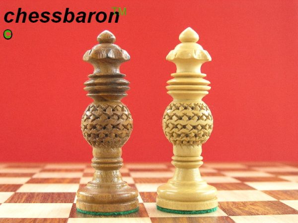 Special Set of Globe Chess Men with Containing Board and Case - Image 3