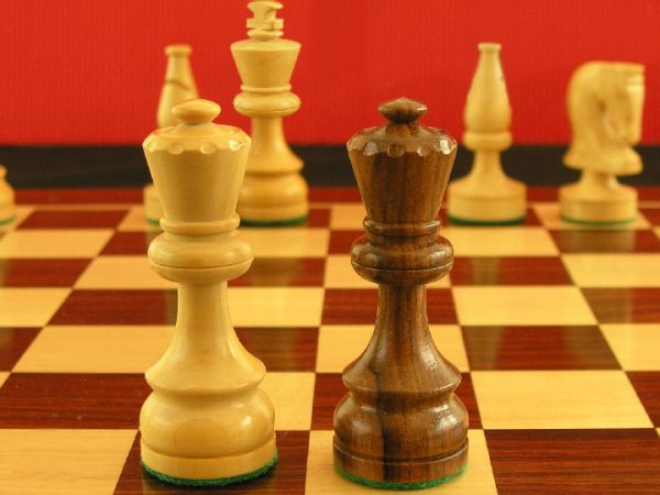 Weighted Russian Classic 3.5 inch King Chess Set - Image 9