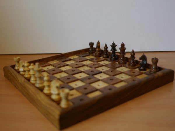 10 inch Chess and Draughts Set for the Blind - Image 8