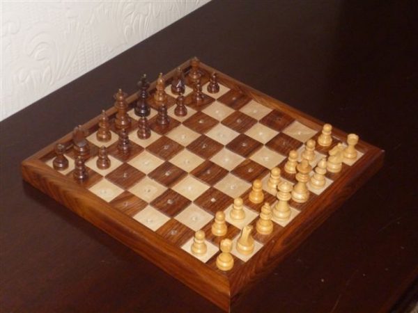 13 inch Chess Set for the Blind - Pegged - Image 11
