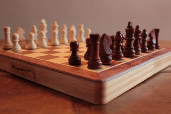 Kasparov Hand Made International Master Chess Set 14 inches Square - Image 9