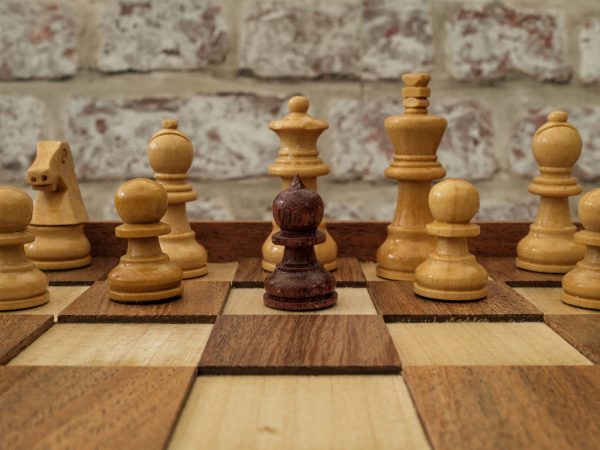 10 inch Chess Set for the Blind - Magnetic - Image 4