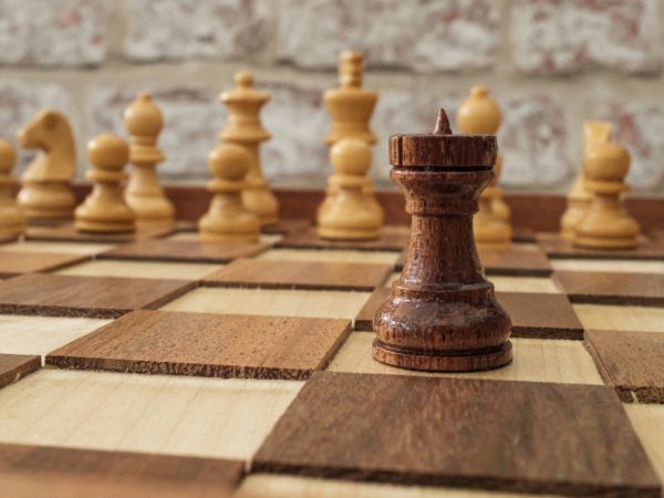 10 inch Chess Set for the Blind - Magnetic - Image 5