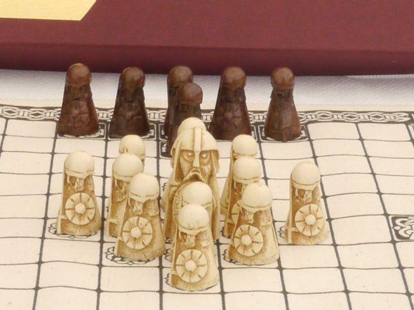 HNEFATAFL - The Viking Game (Tafl) - Image 10