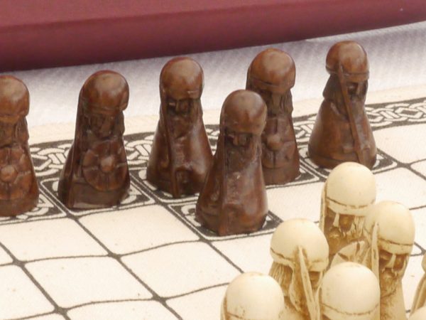 HNEFATAFL - The Viking Game (Tafl) - Image 11