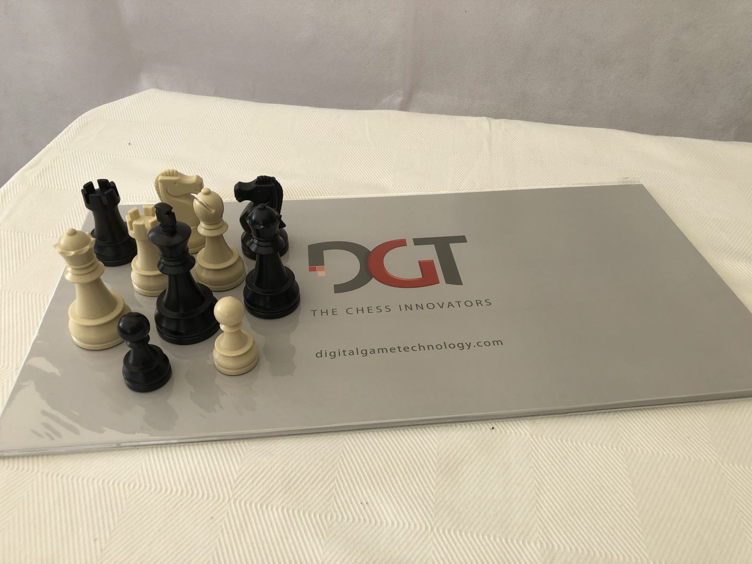 Dgt Set DGT Club or School Weighted Set with Board - ChessBaron Chess Sets ...
