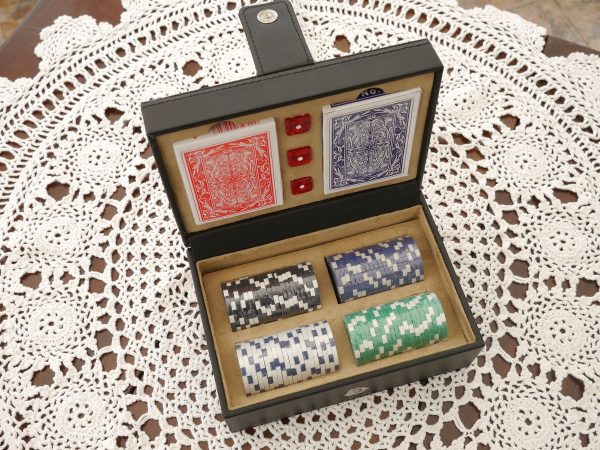 Poker Set with High Quality Playing Cards, Dice and Chips in Leather Case - Image 9