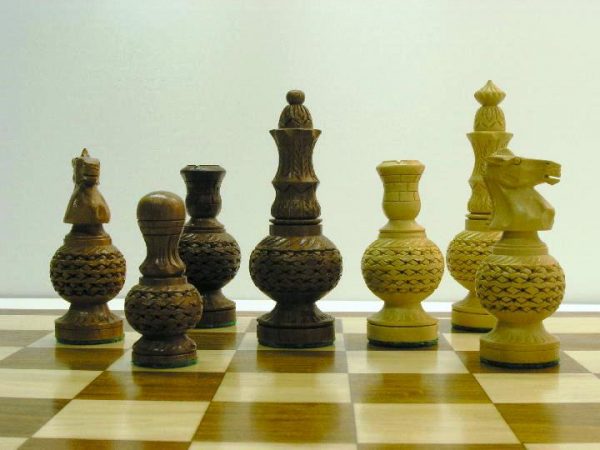 Mughal Aftab Fretwork Chess Pieces - Image 5