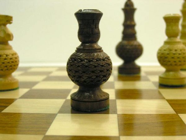 Mughal Aftab Fretwork Chess Pieces - Image 10