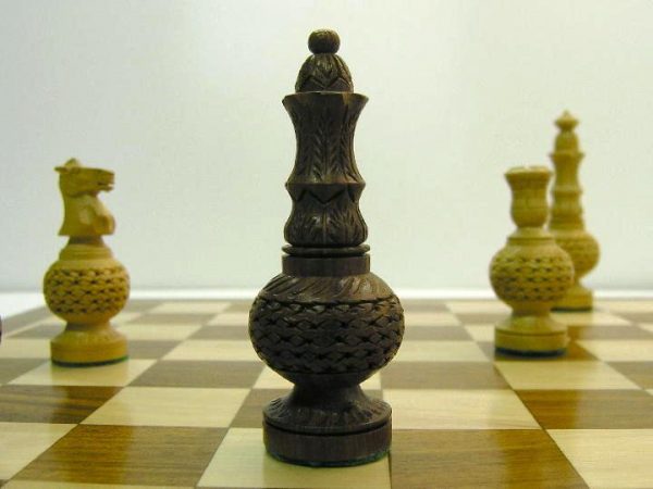 Mughal Aftab Fretwork Chess Pieces - Image 11