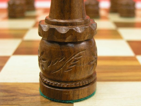 Barrel Carved Double Weighted Chess Pieces - Image 8