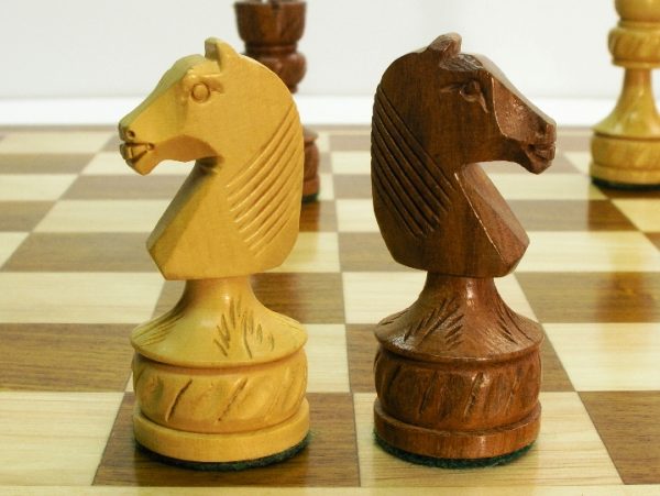 Royal Plus in Solid Sheesham Chess Pieces - Image 2