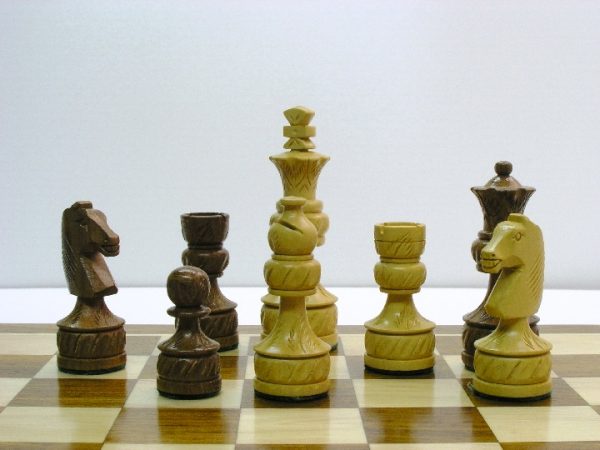 Royal Plus in Solid Sheesham Chess Pieces - Image 5