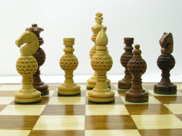 Globe with 3.5 inch King Chess Pieces - Image 10