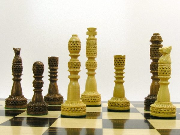 Millenium Fret Tower Chess Pieces - Image 3