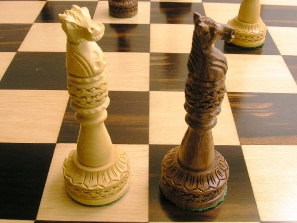 Millenium Fret Tower Chess Pieces - Image 5
