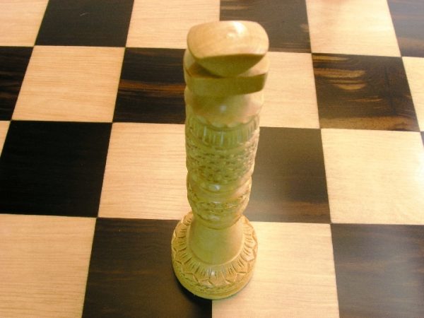 Millenium Fret Tower Chess Pieces - Image 6