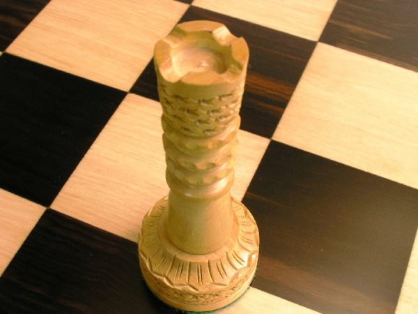 Millenium Fret Tower Chess Pieces - Image 8