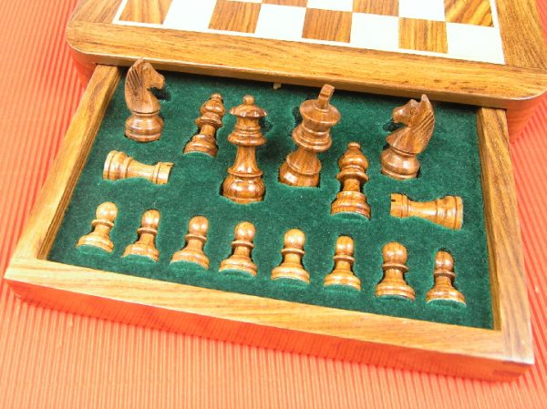 Beautiful 10 inch X 10 inch Chess Pieces with Board Chess Set