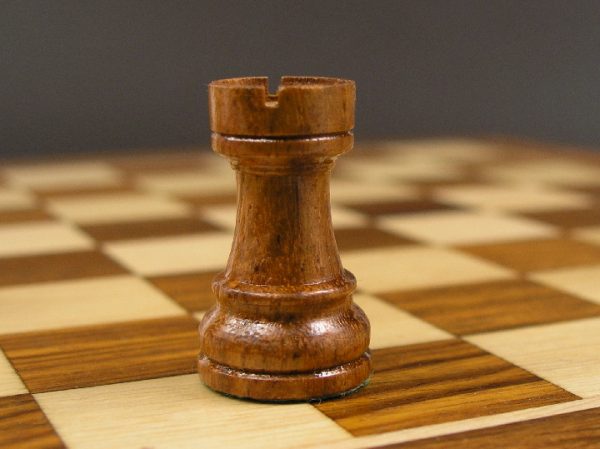 Beautiful 10 inch X 10 inch Chess Pieces with Board Chess Set - Image 6