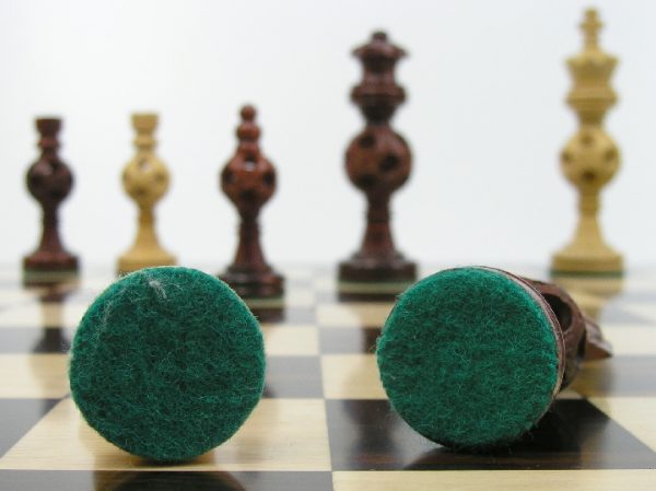 Concentric Ball in Rosewood Chess Set - Image 9