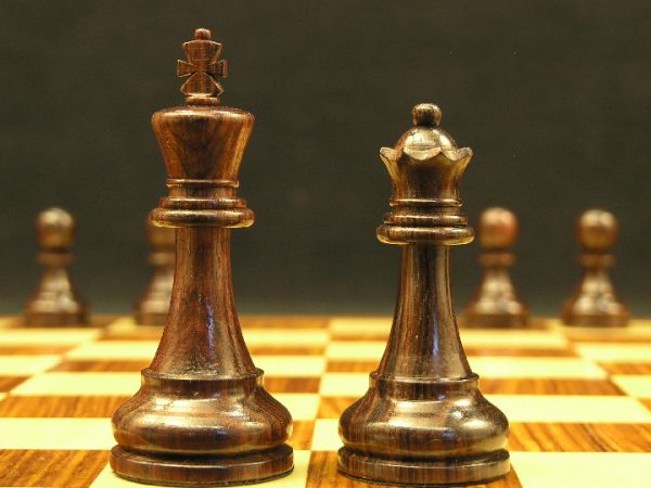 The Morgan - Double Weighted Rosewood Staunton Chess Set - Image 3
