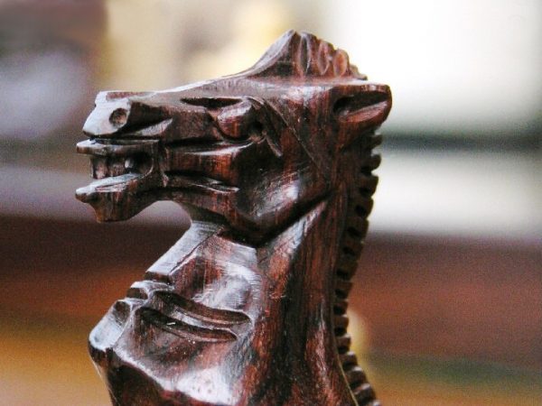 Small Triple Weight Felted Staunton Chess Pieces in Rosewood - Image 5