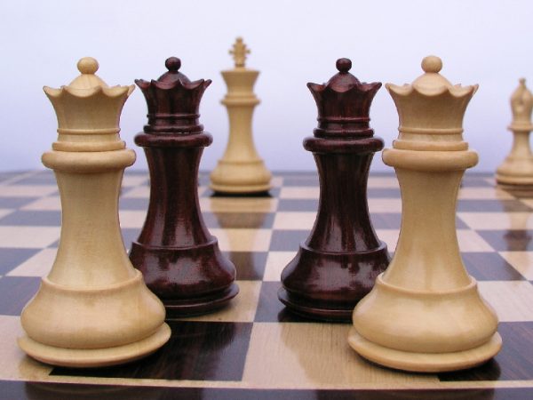 King Edward 3 inch King Triple Weight Budrose Staunton Chess Pieces - Image 9