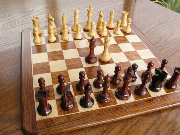 Hannah Bud Rosewood Staunton 3.5 inch King Chess Pieces - Image 4