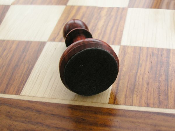Hannah Bud Rosewood Staunton 3.5 inch King Chess Pieces - Image 6