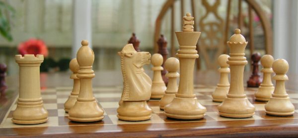 Hannah Bud Rosewood Staunton 3.5 inch King Chess Pieces - Image 10
