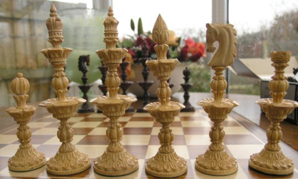 Song of Solomon Bud Rosewood Chess Pieces - Image 6