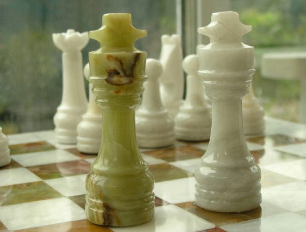 Beautiful Green and White Marble Chess Set with superb heavy marble Board - Image 5
