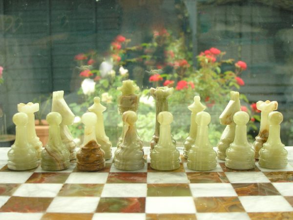 Beautiful Green and White Marble Chess Set with superb heavy marble Board - Image 6