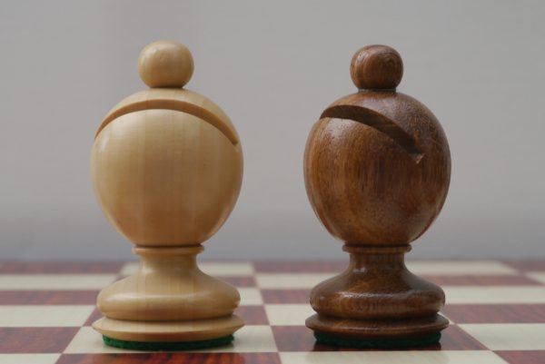 The Globe Chess Pieces - Image 10