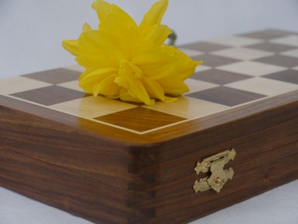Highest Quality 16 inch Chess Set with Board and Cabinet - Image 2