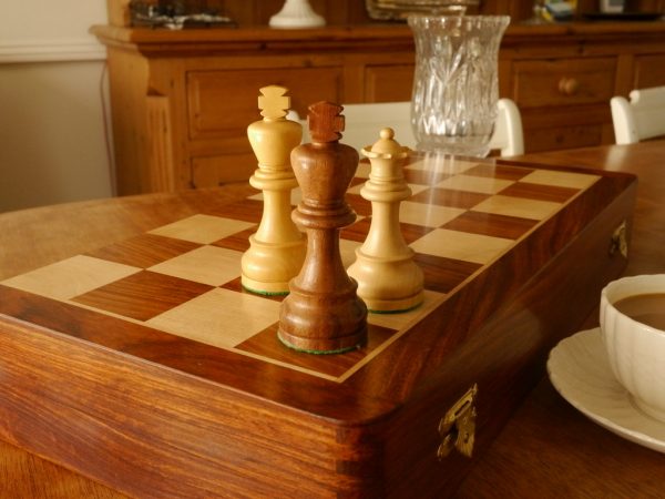 Highest Quality 16 inch Chess Set with Board and Cabinet - Image 3