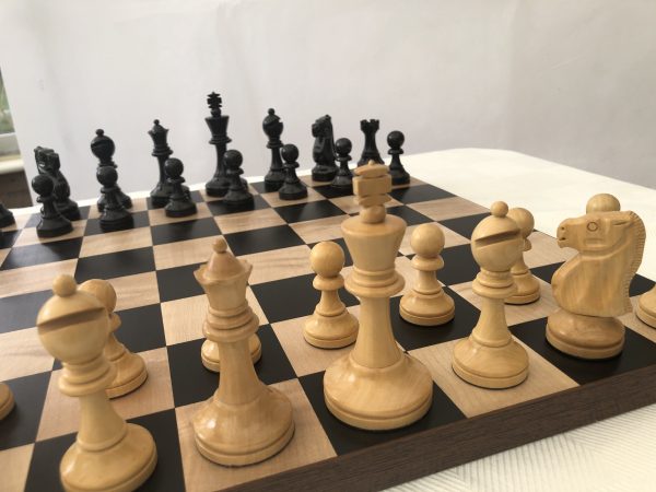 Monarch Staunton Ebonised Chess Pieces - Image 4